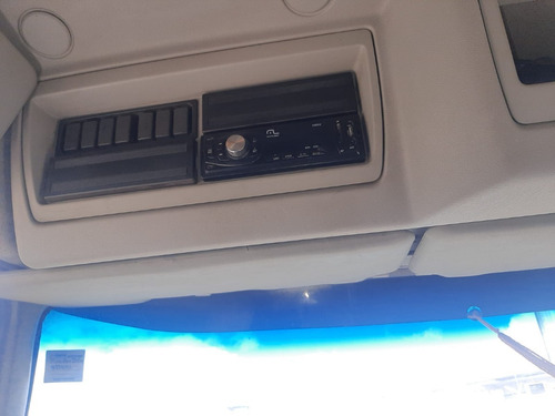 Imagem 4 de 12 de Volvo Vm 310 4x2t 2011