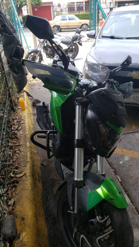 Dominar 400cc Bajaj Año 2023 Verde