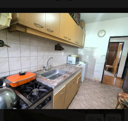 Venta Casa 2 Dormitorios Grand Bourg Con Cochera