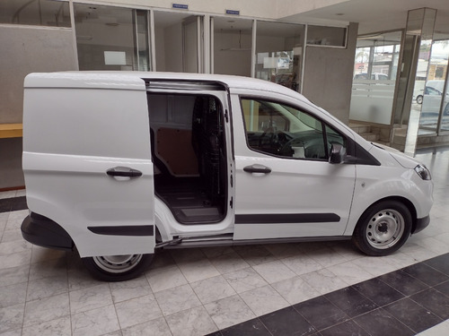 Imagen 7 de 14 de Ford Transit Courier 2021