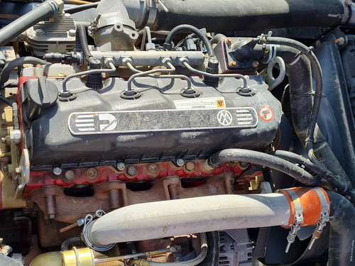 Imagem 14 de 15 de Volkswagen Vw 8-160 Motor Cummins Com Baú De 5,40m 2012