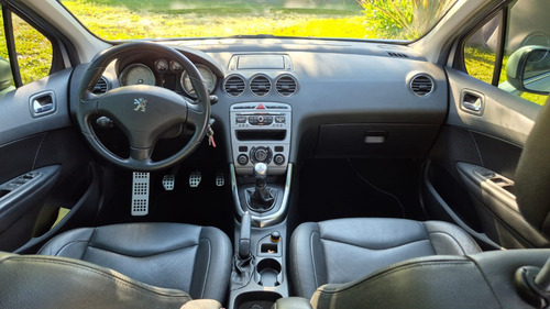 Peugeot 408 2.0 Feline 143cv