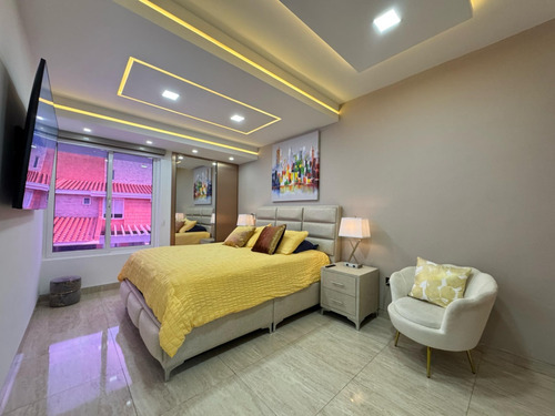 Espectacular E Impeable Tonwhouse Ubicado En Valle De Camoruco