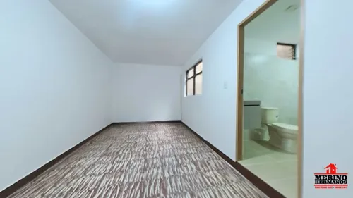 Casa En Arriendo En Medellín - La Floresta