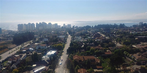 Imagen 9 de 30 de Amplio Departamento Con Linda Vista En Concón