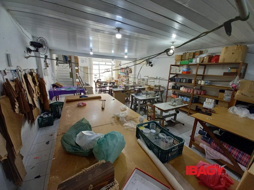 Imagem 7 de 15 de Oportunidade! Loja Em Centro - Florianopolis - L-114737