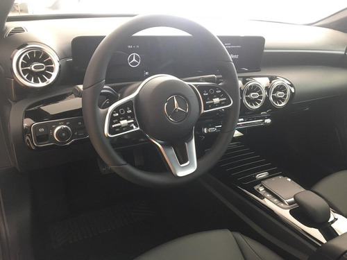 A 200 Sedan