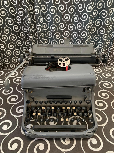 Maquina De Escribir No Funcional Marca Remington