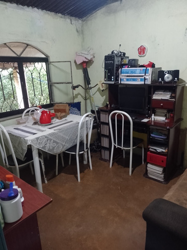 Vendo Casa Em Itaguaí, Na Amendoeira, Parte De Cima.
