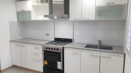 Imagen 7 de 15 de Duplex De 4 Ambientes Con Cochera En Ituzaingó Norte