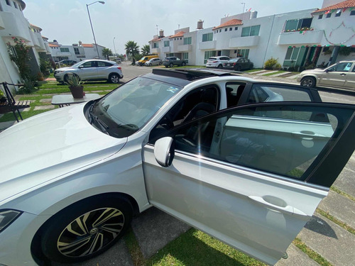 Imagen 2 de 10 de Volkswagen Jetta 2019 1.4 T Fsi Highline