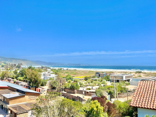 Oportunidad Gran Casa A Pasos De La Playa En Venta, Cachagua