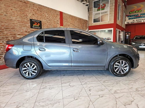 Imagen 4 de 25 de Renault Logan 1.6 16v Intense 2021