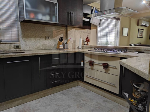 Imagen 17 de 22 de Yosmar & Fernando Venden Townhouse En El Rincón, Res. Villa Orense. Lemth - 158 Solo Clientes