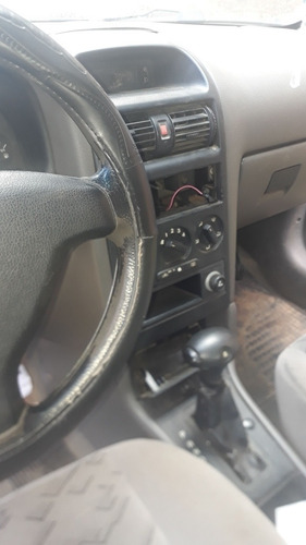 Chevrolet Astra Sedan 2001 2.0 Gls 4p