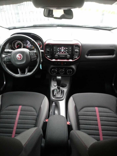Imagem 8 de 9 de Fiat Toro 2018 1.8 16v Freedom Flex 4x2 Aut. 4p