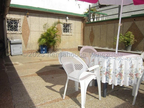 Imagen 20 de 24 de Casa En Venta El Cafetal Caracas. En Calle Cerrada Con Vigilancia