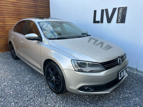 Volkswagen Vento 2.5 Luxury 170cv Tiptronic