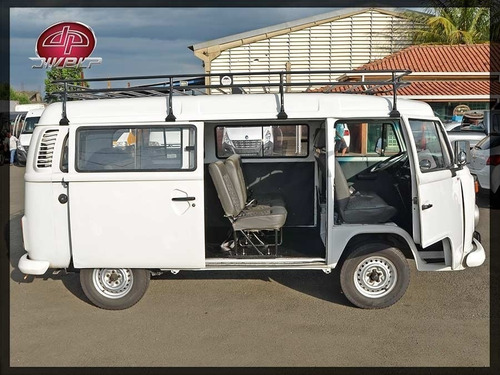 Volkswagen Kombi 1.4 9l Std