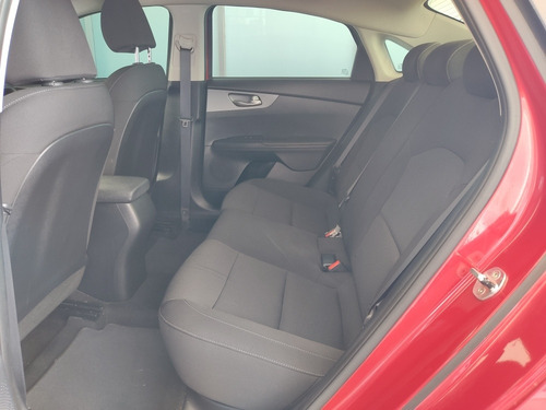 Imagen 7 de 15 de Kia Forte 2.0 Lx Mt 2020
