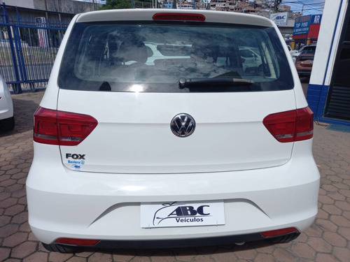 Imagem 5 de 10 de Volkswagen Fox 1.0 Mpi Trendline 12v Flex 4p Manual