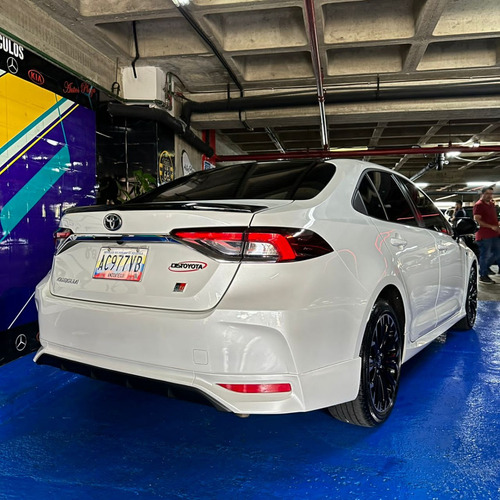 Imagen 2 de 10 de Toyota Corolla Gr Sport 2023