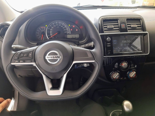 Imagen 11 de 13 de Nissan March 1.6 Advance T/m