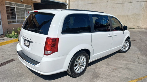 Dodge Grand Caravan 3.7 Sxt At