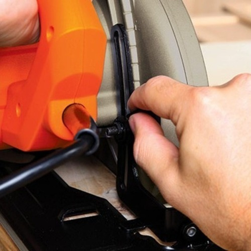 Sierra Circular 7 1/4'' 1500w Black + Decker Cs1024-b2c