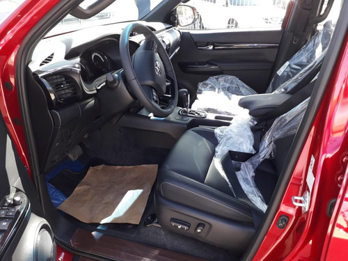 Toyota Hilux 2.8 Cd Srx 177cv 4x4 At