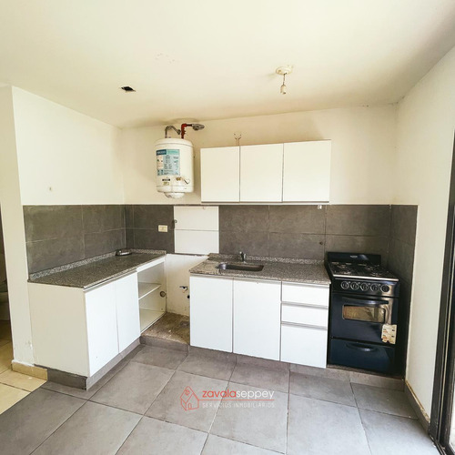 Duplex En Venta/alquiler En Villa Allende - 2 Dormitorios - Cochera, Asador Y Pileta - Seguridad