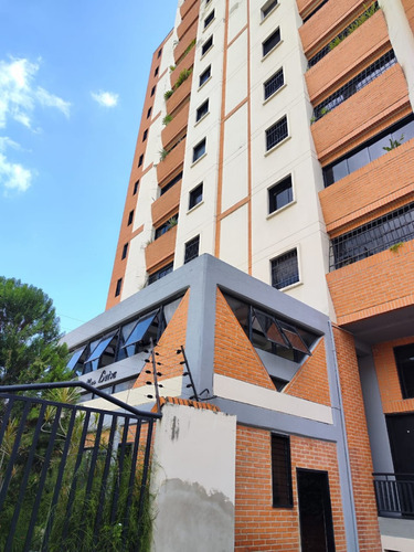 Bello Apartamento En Venta En Urbanización Los Caobos Maracay Edo Aragua / Marian Culverhouse