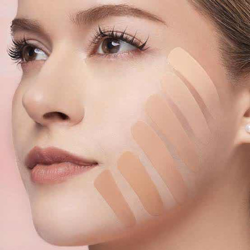 Base de maquillaje en cremoso Amor Us CLOUD BLUR tono 05 buff beige