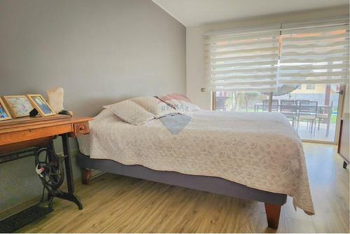 Oportunidad!! Casa Familiar, Gran Patio! 4d/3b