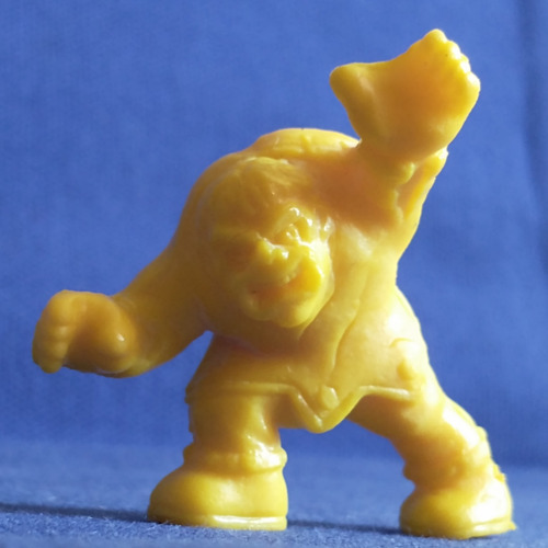 El Jorobado #48 Monstruo De Bolsillo Sonric's Meg Amarillo (Usado)