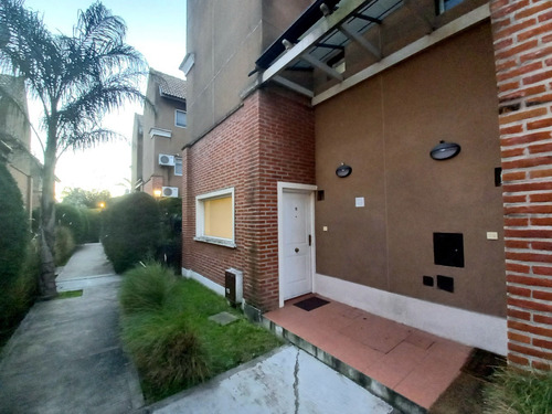 Imagen 1 de 14 de Duplex 3 Ambientes Ituzaingo Cod3879