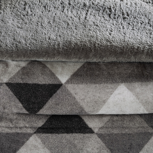 Cobertor Invernal Geometrico Matrimonial / Ind Gris Borrega