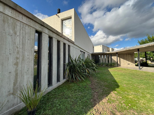 Casa En Venta En El Cantón, Escobar, G.b.a. Zona Norte