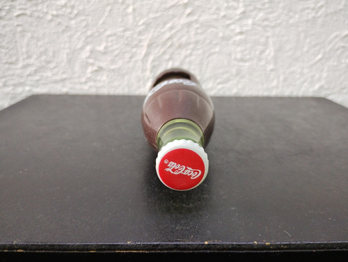 Botella De Cuerda Coca Cola Con Oso Polar Giratorio Año 2000 (Usado)