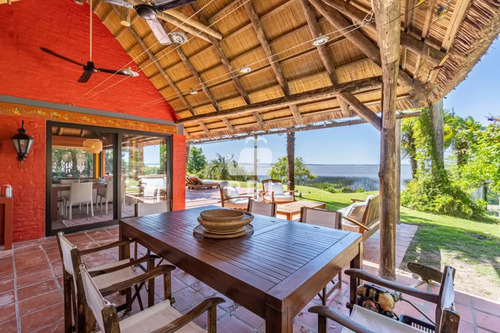 Alquiler Anual De Casa 4 Dormitorios En Laguna Del Sauce , Punta Ballena