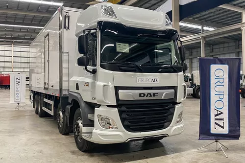 DAF lança linha de caminhões Euro 6 com novo motor PX-7