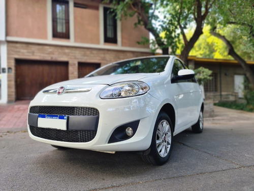 Imagen 7 de 16 de Fiat Nuevo Palio 1.4 5ptas Attractive Top 2016