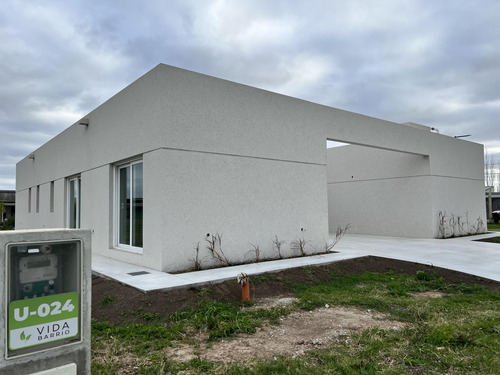 Venta Casa En Barrio Vida