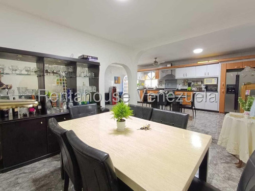 25-13114 Casa En Venta, Urb. Lourdes, Maracay Mord