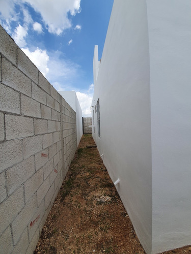 Imagen 10 de 13 de Estrene Casa De Dos Habitaciones En Privada De Ciudad Caucel