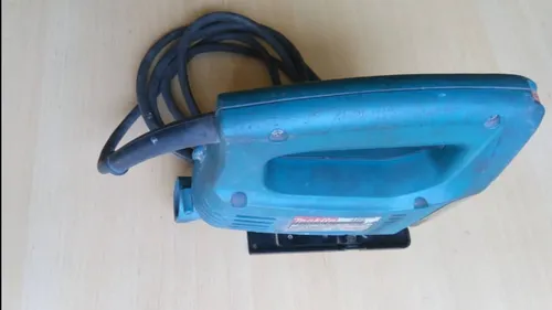 Sierra Caladora Marca Makita (Usado)