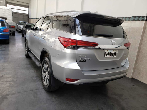 Imagen 7 de 14 de Toyota Sw4 2016 2.8 Srx 177cv 4x4 7as At