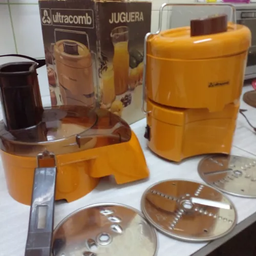 Juguera Electrica Extractor Jugo Ultracomb Jg-2708 Digi C Rt