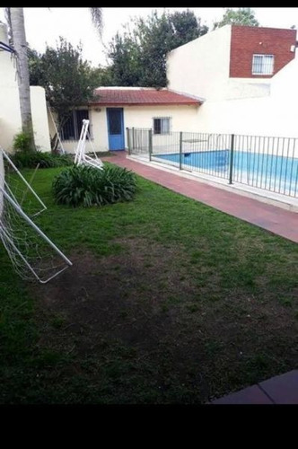 Excelente Casa 5 Ambientes