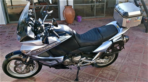 Imagen 3 de 9 de Honda Varadero (no Bmw Gs 1200 Africa Tenere Versys Transalp